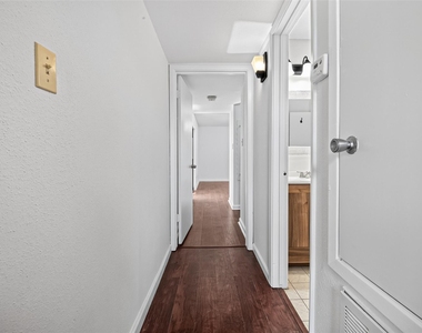 6401 Deihl Road - Photo Thumbnail 13