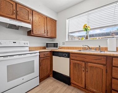 6401 Deihl Road - Photo Thumbnail 9
