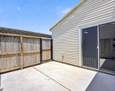 6401 Deihl Road - Photo Thumbnail 26
