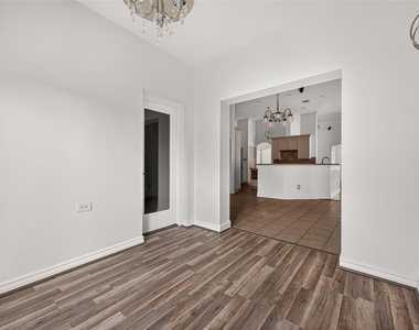 3831 Lakeridge Canyon Drive - Photo Thumbnail 22