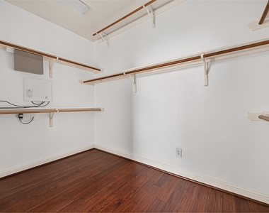 3831 Lakeridge Canyon Drive - Photo Thumbnail 31