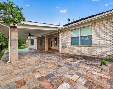 3831 Lakeridge Canyon Drive - Photo Thumbnail 43