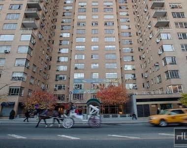 Central Park South - Photo Thumbnail 4