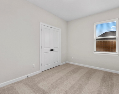 1026 Whispering Winds Drive - Photo Thumbnail 12