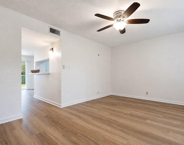 11002 Hammerly Boulevard - Photo Thumbnail 3
