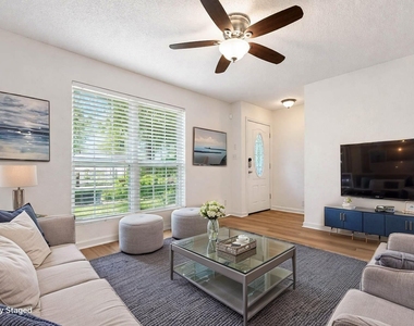 11002 Hammerly Boulevard - Photo Thumbnail 4