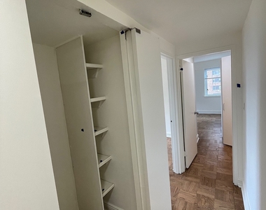 East 71st Street - Photo Thumbnail 13