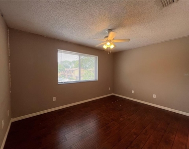 100 E Baywood Square - Photo Thumbnail 12