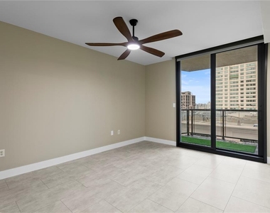 1 Beach Drive Se - Photo Thumbnail 28