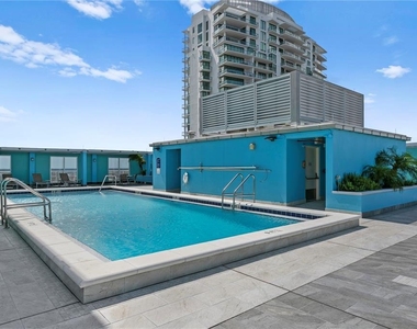 1 Beach Drive Se - Photo Thumbnail 34