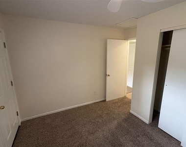 4734 20th Street - Photo Thumbnail 23