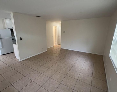4734 20th Street - Photo Thumbnail 5