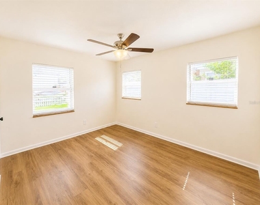 1915 W Orient Street - Photo Thumbnail 11