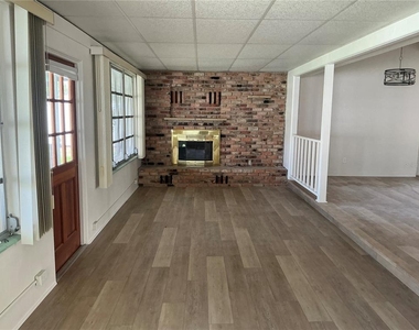 7360 111th Street - Photo Thumbnail 11