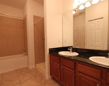 4247 Tyler Circle N - Photo Thumbnail 6
