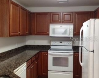 4247 Tyler Circle N - Photo Thumbnail 9