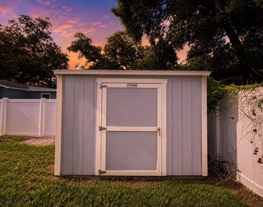 7301 N Dartmouth Avenue - Photo Thumbnail 15