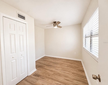 7301 N Dartmouth Avenue - Photo Thumbnail 3