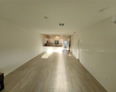 3774 Lonzalo Way - Photo Thumbnail 5