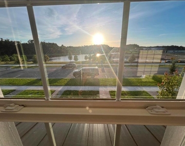 3774 Lonzalo Way - Photo Thumbnail 9