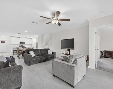 17334 Holly Well Avenue - Photo Thumbnail 10