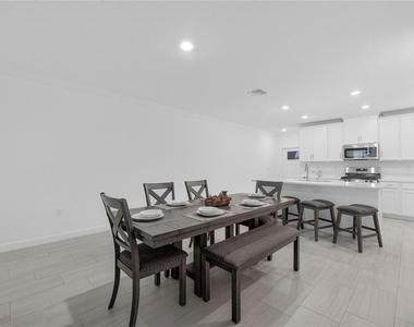 17334 Holly Well Avenue - Photo Thumbnail 13