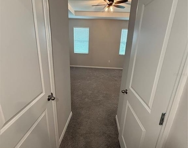 32434 Osprey Peak Way - Photo Thumbnail 8