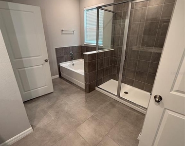 32434 Osprey Peak Way - Photo Thumbnail 10