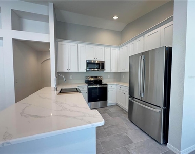 23741 Coral Ridge Lane - Photo Thumbnail 5