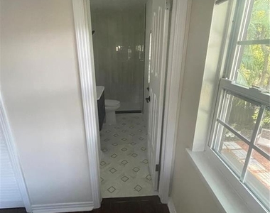 8424 Stillbrook Avenue - Photo Thumbnail 12
