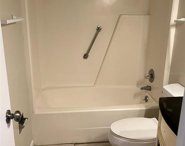 5521 80th Street N - Photo Thumbnail 10