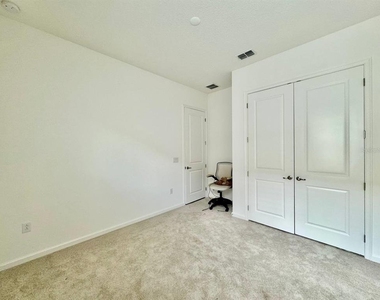 827 Winterside Drive - Photo Thumbnail 15