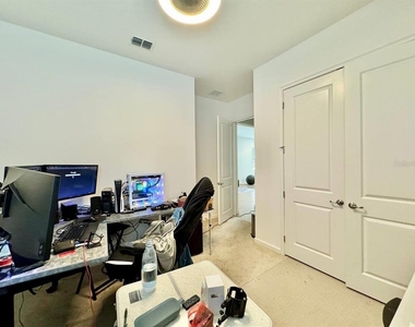 827 Winterside Drive - Photo Thumbnail 18