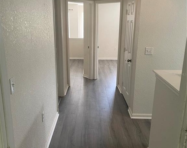 6233 Ashbury Palms Drive - Photo Thumbnail 4