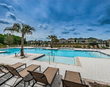 8327 Crescent Oaks Drive - Photo Thumbnail 2
