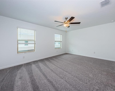 8327 Crescent Oaks Drive - Photo Thumbnail 25