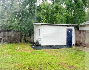 2130 Redleaf Drive - Photo Thumbnail 14
