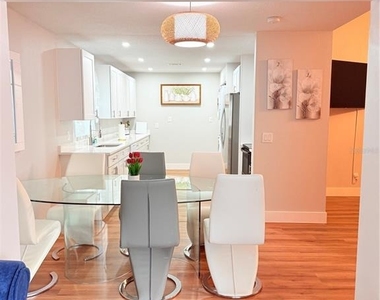 2130 Redleaf Drive - Photo Thumbnail 17