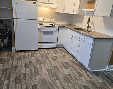 2901 Missouri Avenue - Photo Thumbnail 7