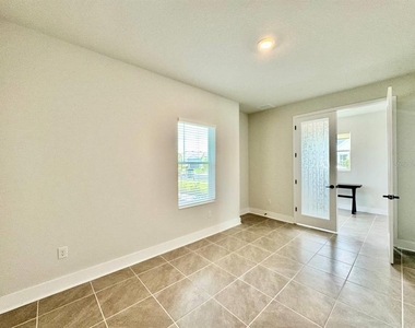 11393 Hardwood Hammock Lane - Photo Thumbnail 3