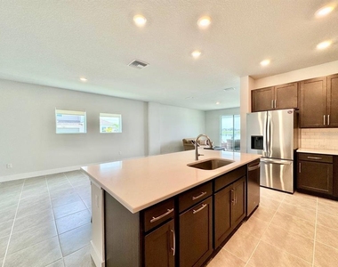 11393 Hardwood Hammock Lane - Photo Thumbnail 14
