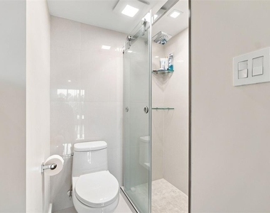 707 S Gulfstream Avenue - Photo Thumbnail 28