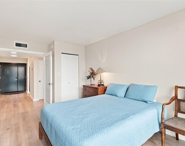 707 S Gulfstream Avenue - Photo Thumbnail 33