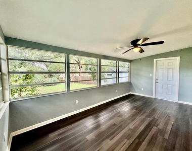 1912 N Highland Avenue - Photo Thumbnail 17
