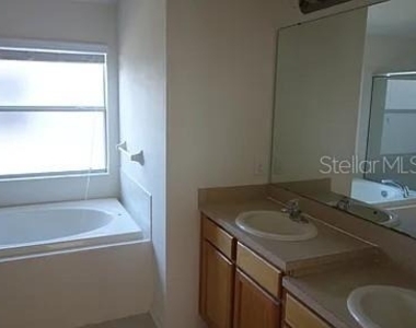 3449 Heron Island Drive - Photo Thumbnail 17