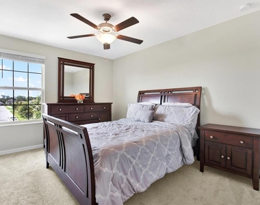 12813 Wildflower Meadow Drive - Photo Thumbnail 38