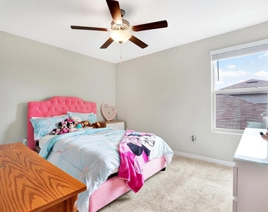 12813 Wildflower Meadow Drive - Photo Thumbnail 33