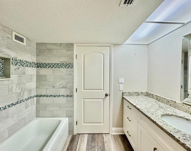 220 Belleview Boulevard - Photo Thumbnail 30