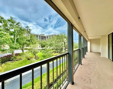 220 Belleview Boulevard - Photo Thumbnail 37