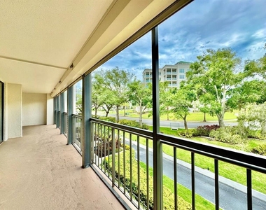 220 Belleview Boulevard - Photo Thumbnail 34